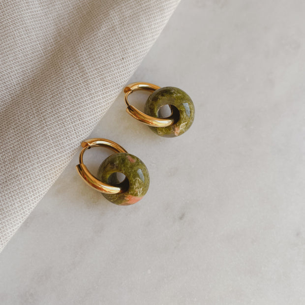 Creolen mit Naturstein - Unakit Khaki Rost