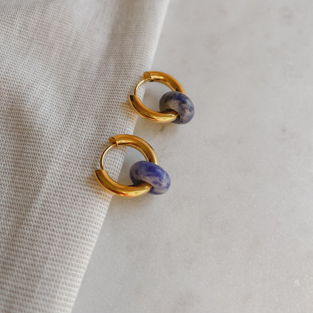 Mini Creolen mit Naturstein - Sodalith Blau